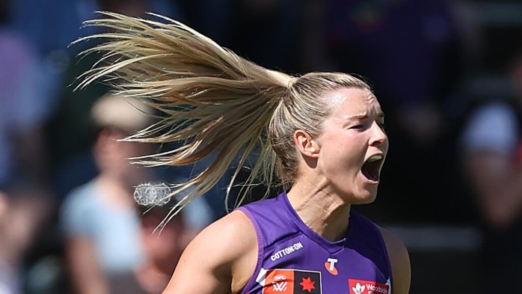 AFLW 2025: Fremantle keep finals hopes alive – just – with 58-14 victory over Richmond