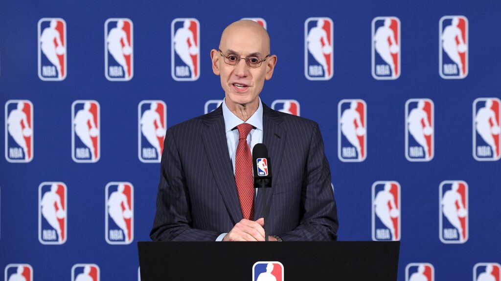 NBA’s Adam Silver ‚deeply disturbed‘ by Billups, Rozier gambling indictments