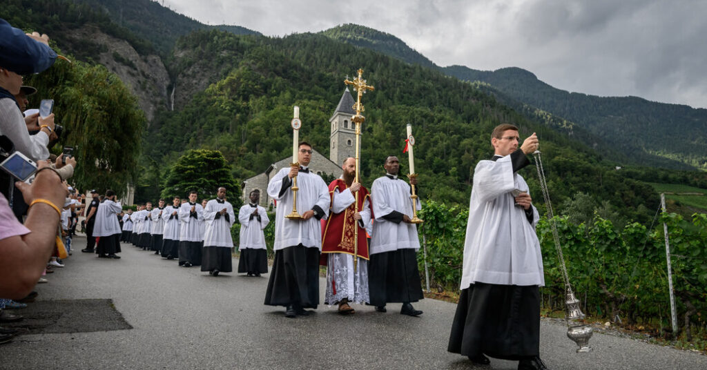 Rebel Catholics Defy Vatican’s Calls to Return to Mainstream Church