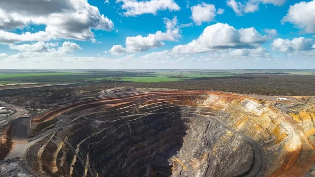 Forrestania locks in $310M to fuel dual WA gold hub strategy