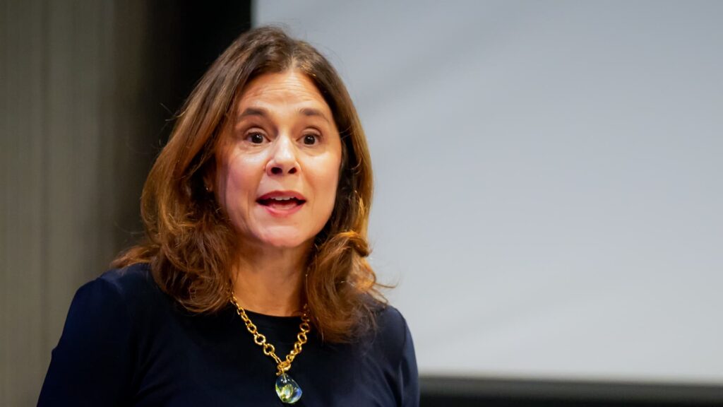 Dallas Fed President Logan calls for ‚modestly‘ higher interest rates
