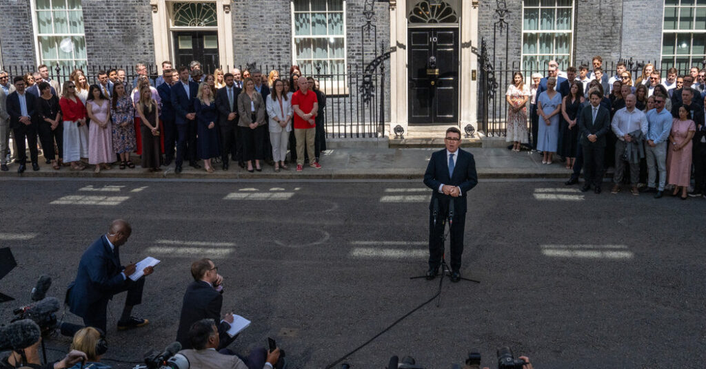 UK’s New Prime Minister Burnham Orders Cut in Taxes on Electricity