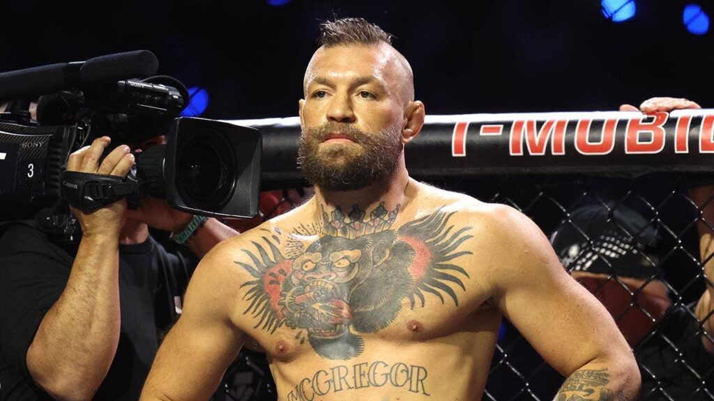 Conor McGregor faces ridicule from WWE legend on ‚Monday Night Raw‘