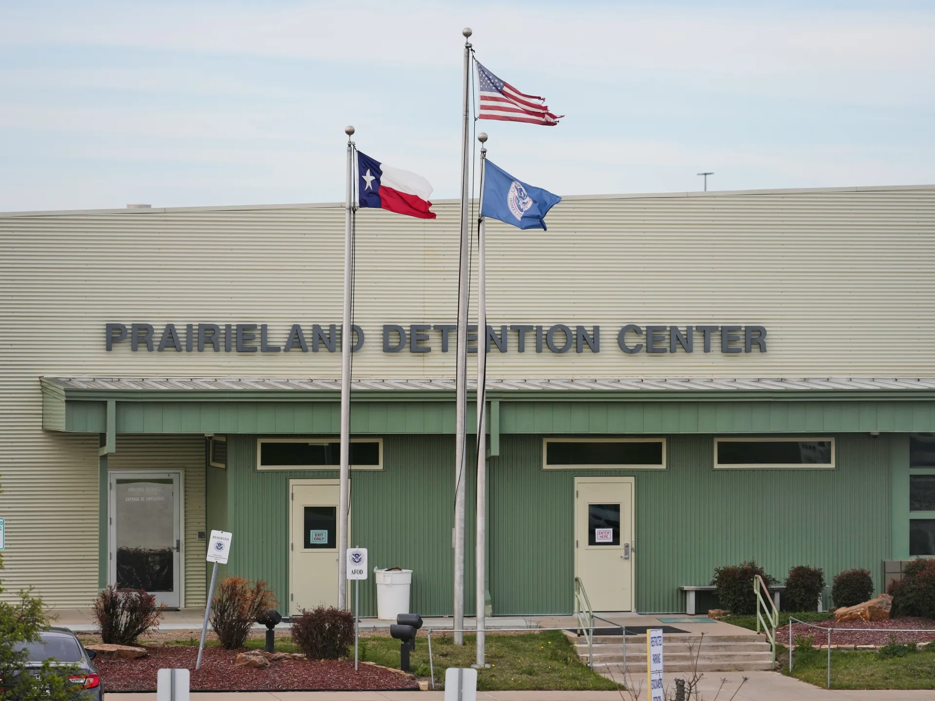 Seven more sentenced over Texas ICE detention centre shooting | Courts News