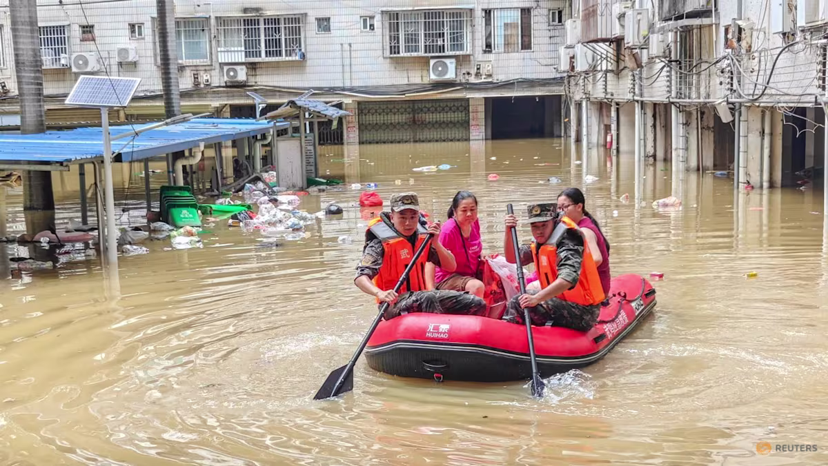 Death toll from China storms rises to 17, hundreds injured