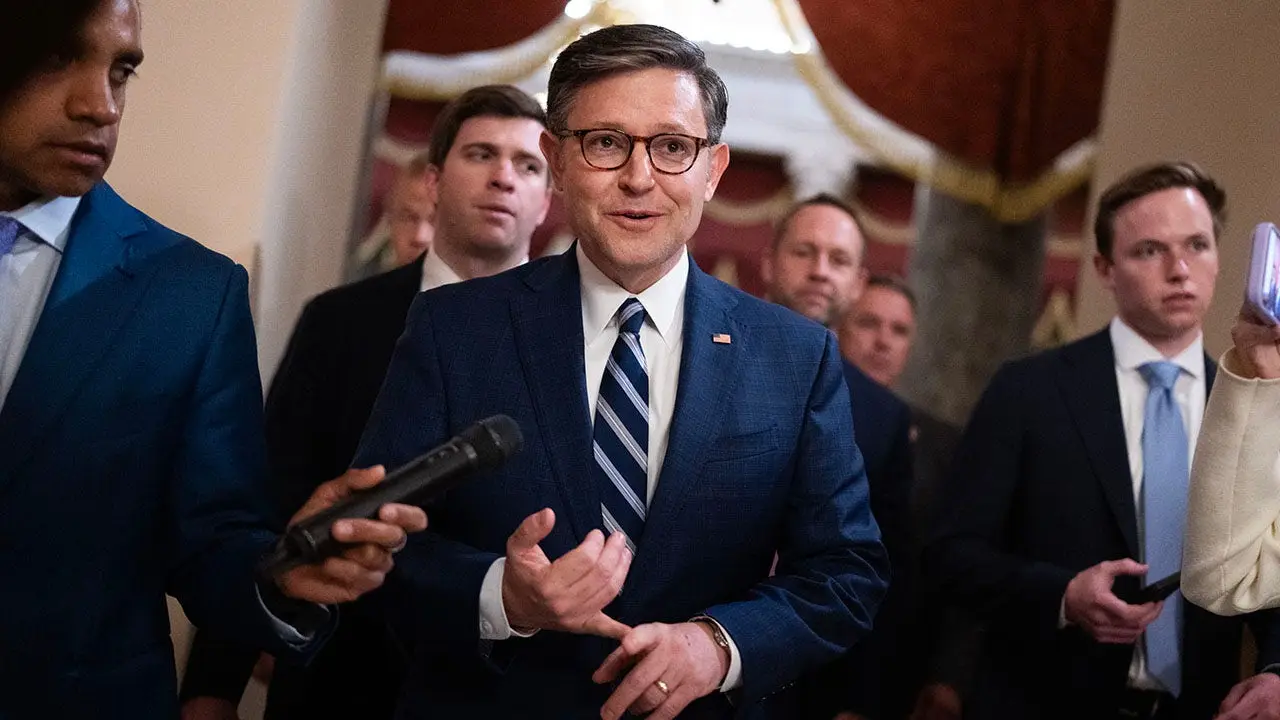 House conservatives end floor blockade, giving Speaker Johnson a win
