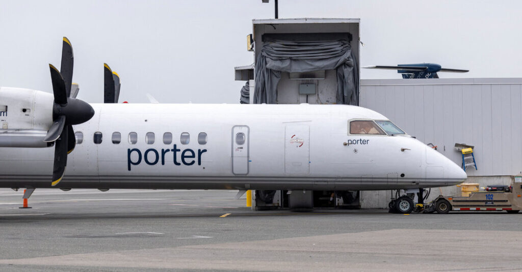Flight Is Canceled After a Child Refuses to Be Seated