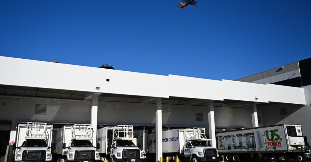 Workers Complain of Mold and Bugs at Airline Catering Facility Serving LAX Airport