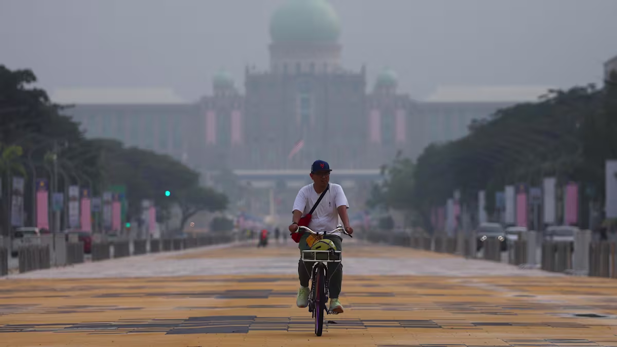 Ahead of National Day celebrations, Malaysia to step up haze mitigation measures with Indonesia