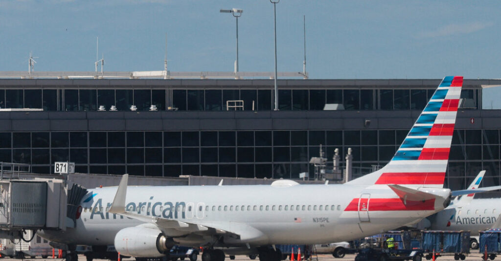 In a Big Pivot, Seat-Back Screens Are Returning at American Airlines