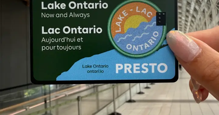 Metrolinx hands out limited-edition Lake Ontario Presto cards at Union Station