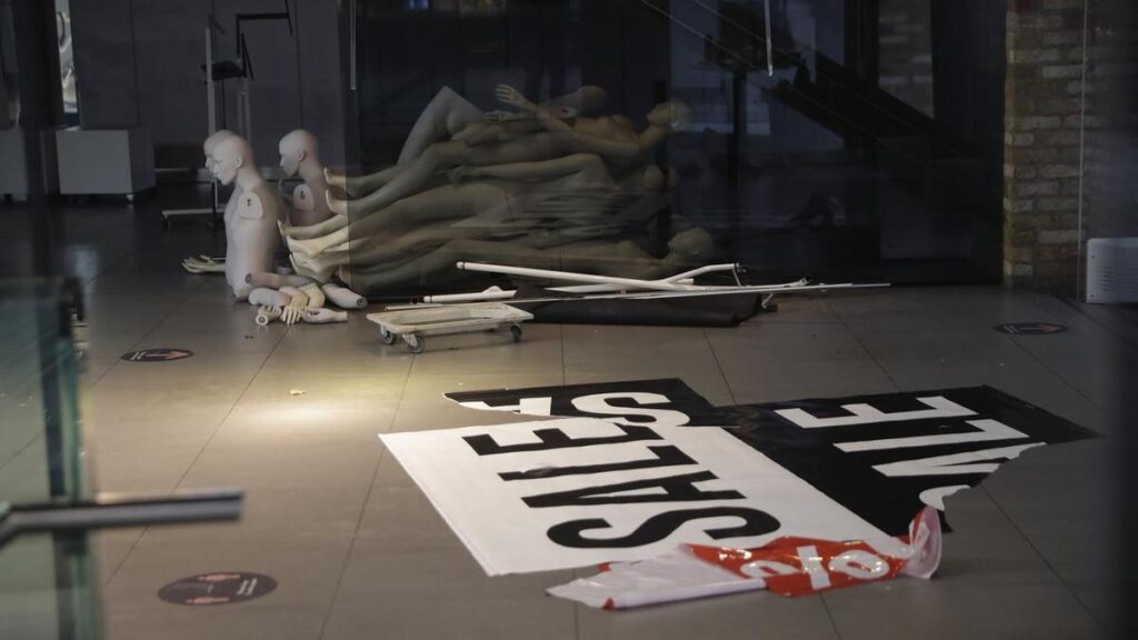 Rag trade casualties: why Aussie brands are going broke
