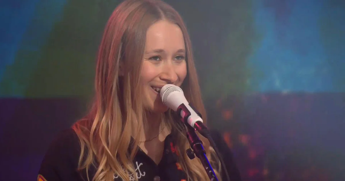 Saturday Sessions: Karina Rykman performs „Easy, Rider“