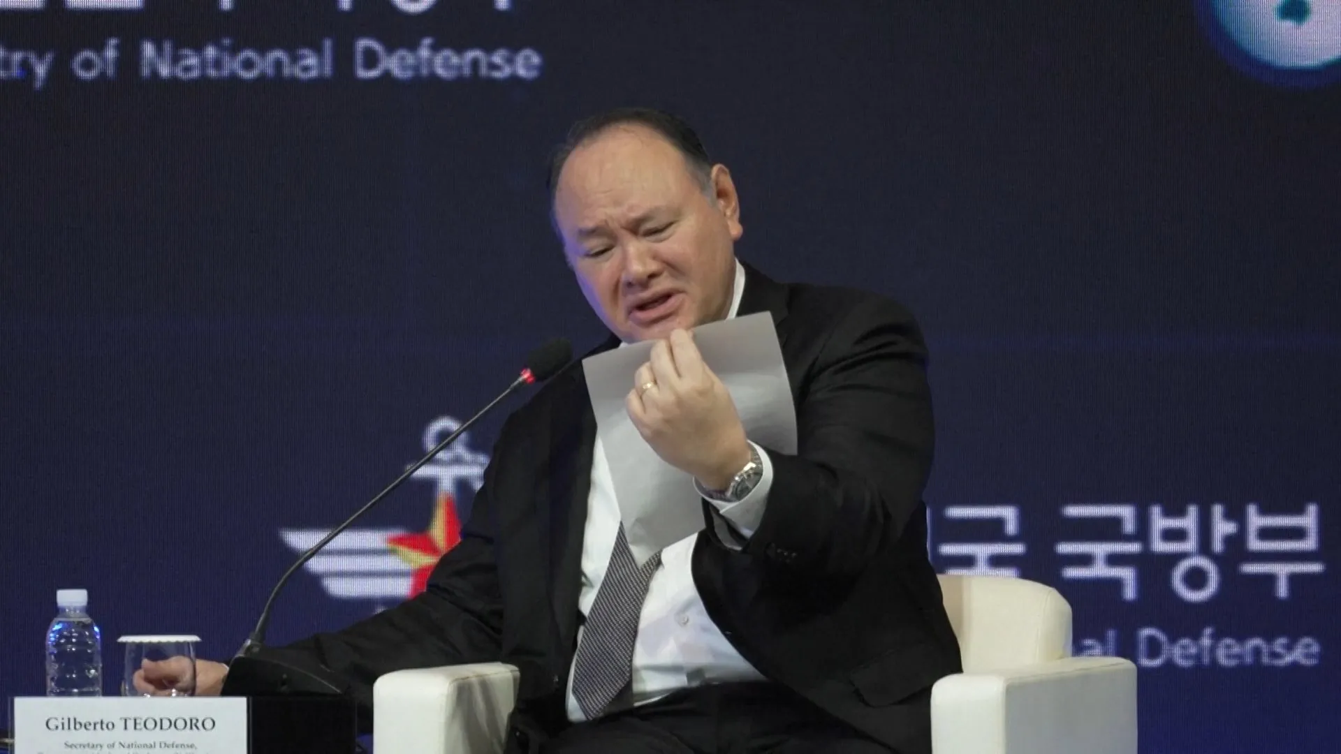 Philippine defence chief calls out China over note handed to him mid-panel | South China Sea