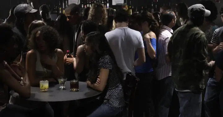 Canadians in Nigeria warned to avoid alcohol amid methanol-related deaths – National