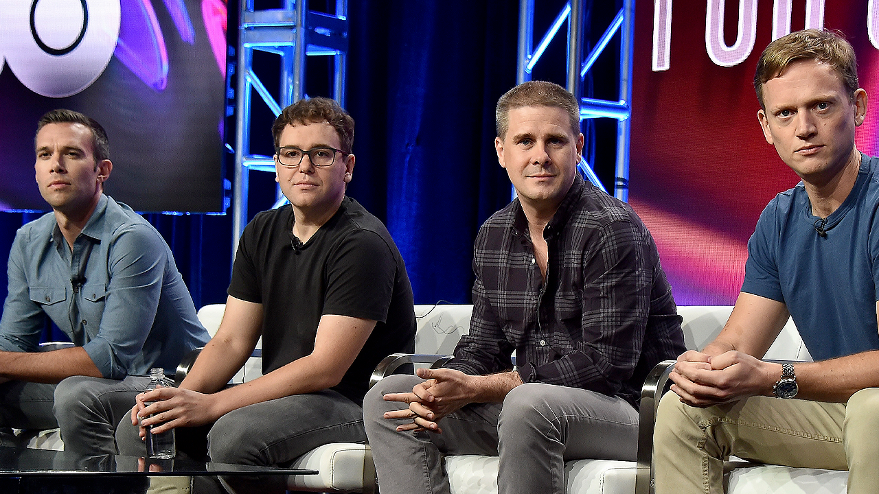 ‚Pod Save America‘ hosts warn big Democratic donors are holding back