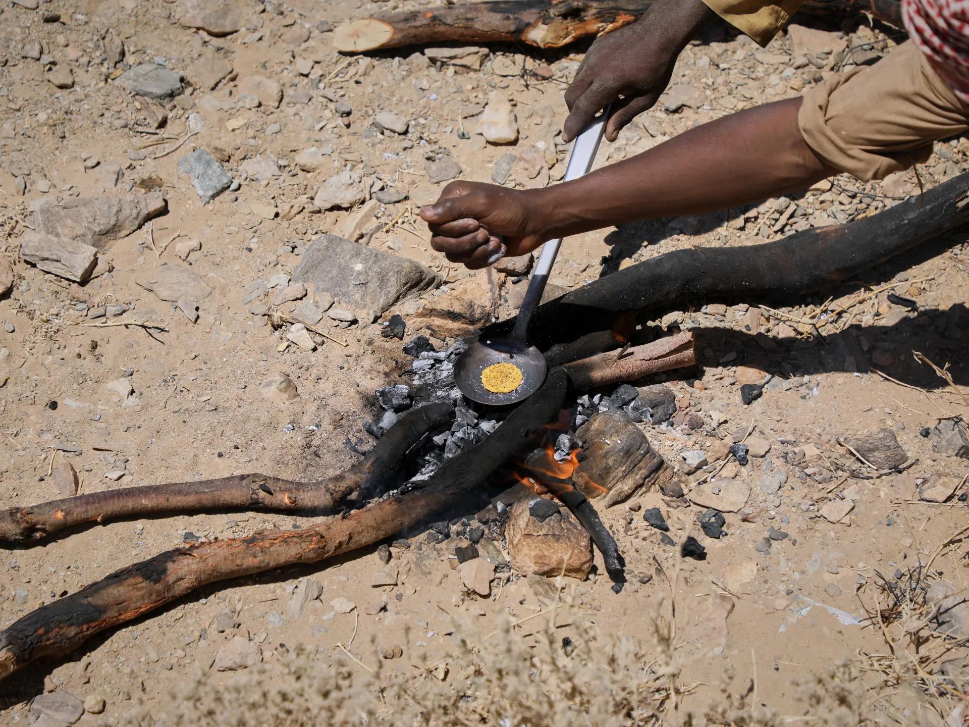 Deadly gold mine air strikes highlight Egypt-Sudan border insecurity | Sudan war News