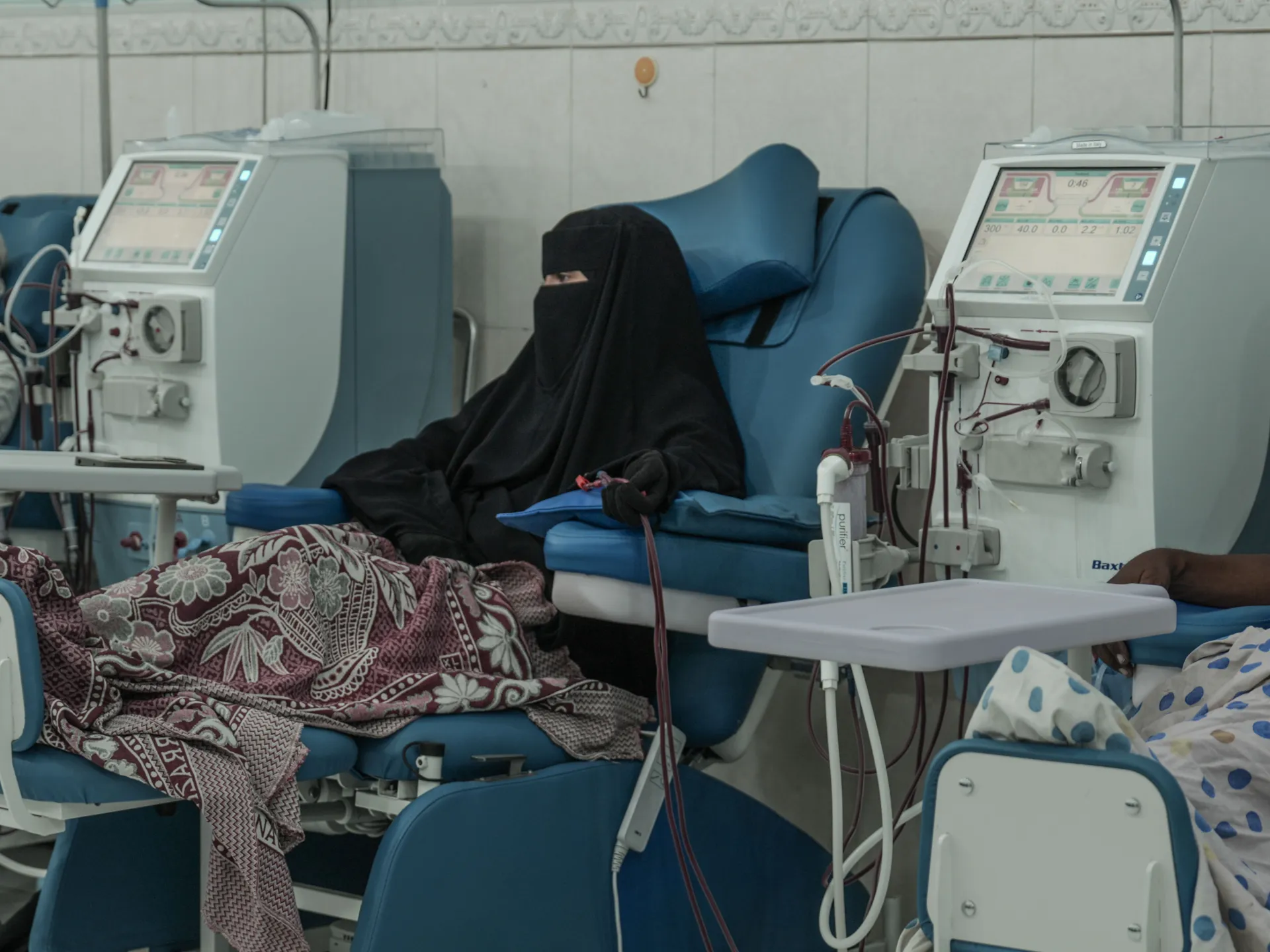 Photos: Yemen’s hospitals struggle to operate amid persistent power outages | Humanitarian Crises News