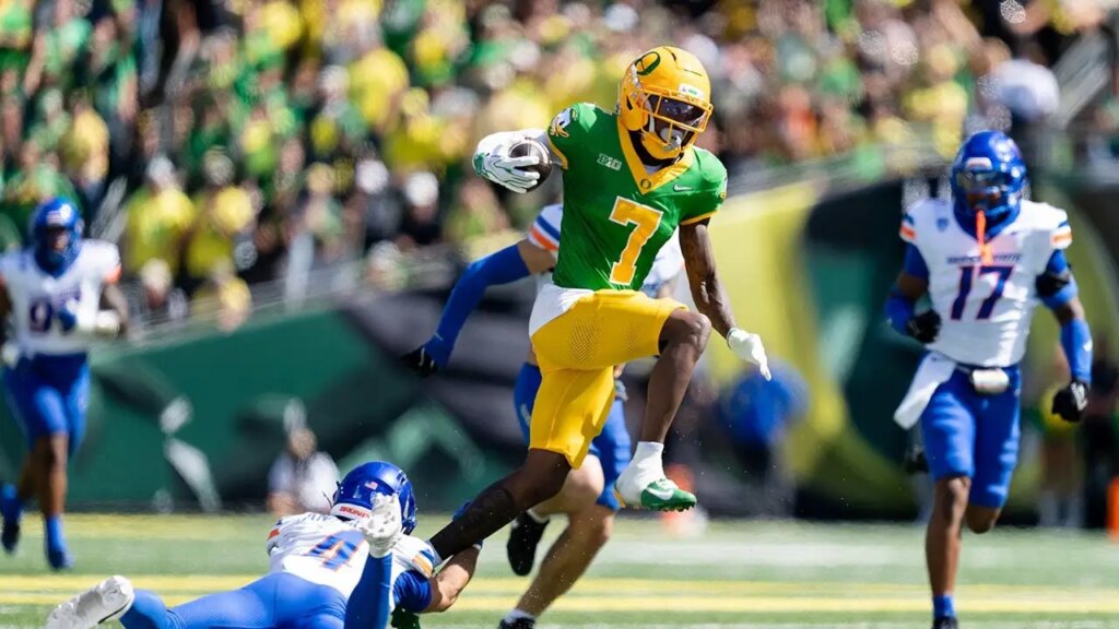 Oregon star’s DUI arrest casts shadow over Duck’s latest win as Dan Lanning promises ‚appropriate action‘