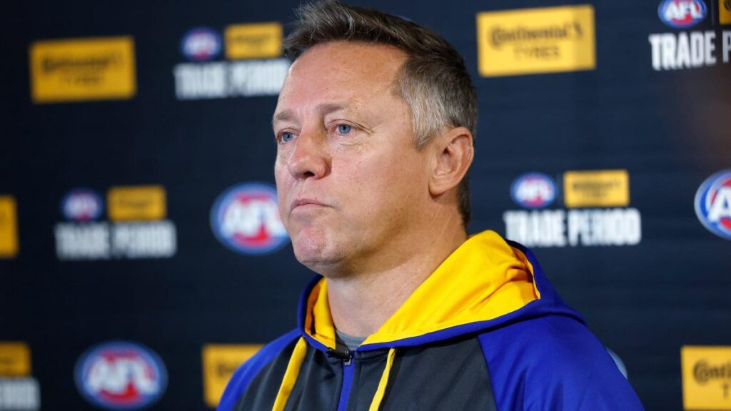 AFL trade period: Essendon withdraws interest in veteran midfielder Jack Viney
